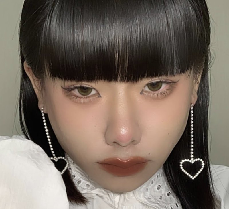 とうあ、美脚＆デコルテ全開 淡色オフショルコーデで神秘オーラ纏う「天使みたいじゃないですか？」【TGCあいち・なごや2026】 - モデルプレス