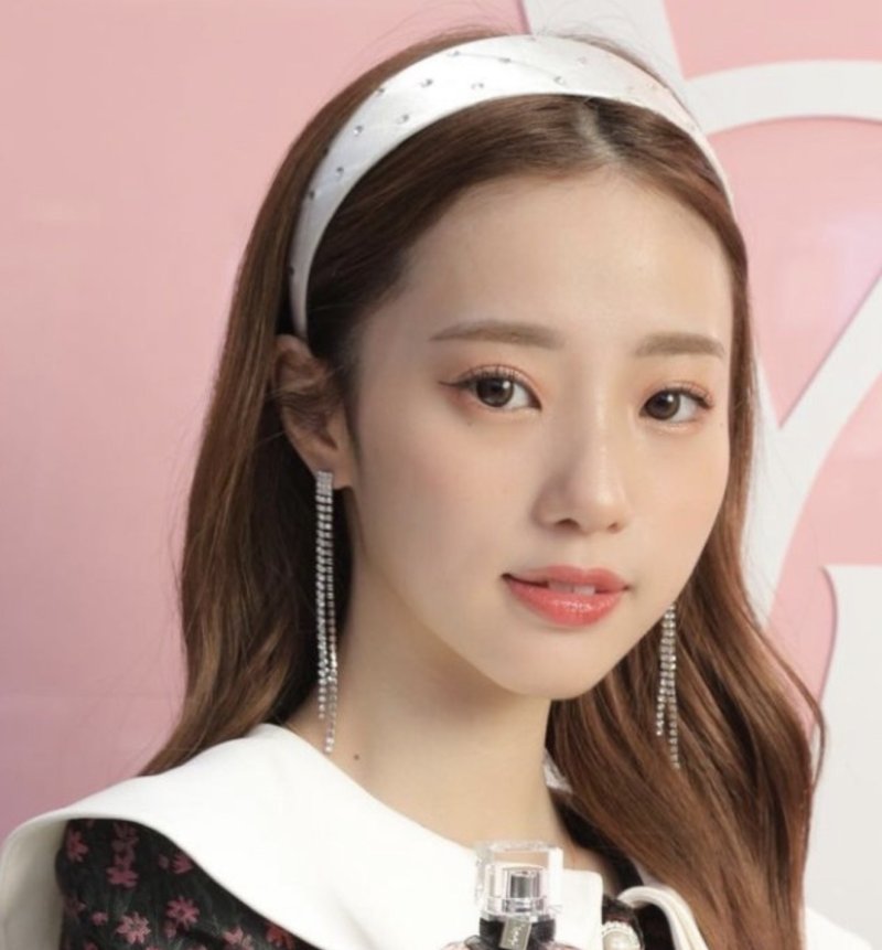 「可愛すぎる伊勢旅！」中町綾、念願の伊勢神宮へ…うどん＆赤福も満喫のほっこり旅ショット公開 - スポーツブル